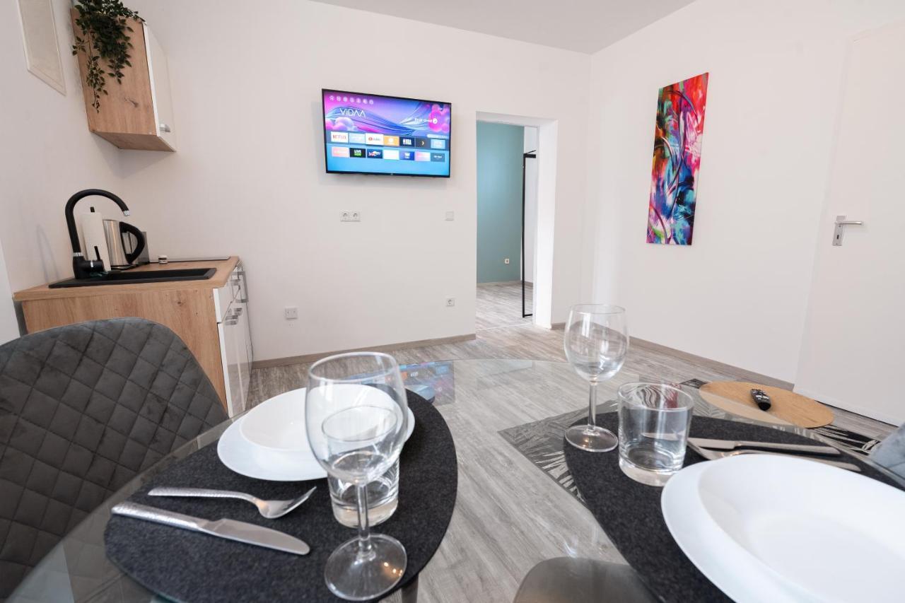 Mira Studioapartments Neu Кастроп-Рауксель Экстерьер фото